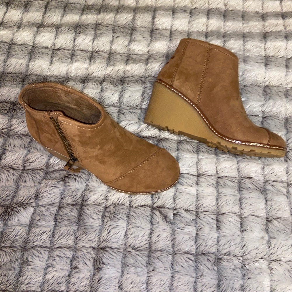 TOMS booties